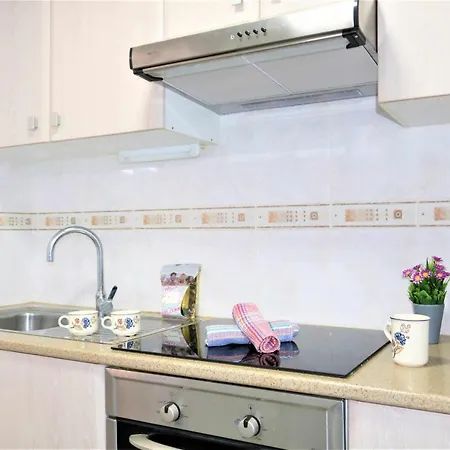 Daire 56c Vora Vistas Al Mar, Parking Y Wifi